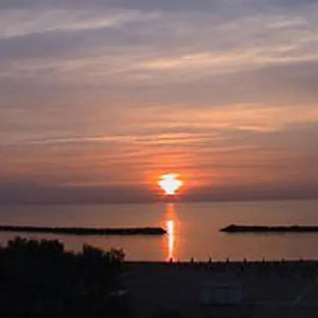 Hotell Antonella & Mael 3*