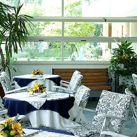 Hotel Antonella & Mael 3*