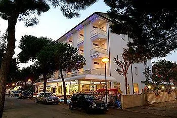 安东内拉美尔酒店