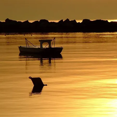 Antonella & Mael Hotel 3*