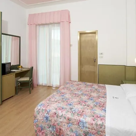 Antonella & Mael 3* Gatteo a Mare