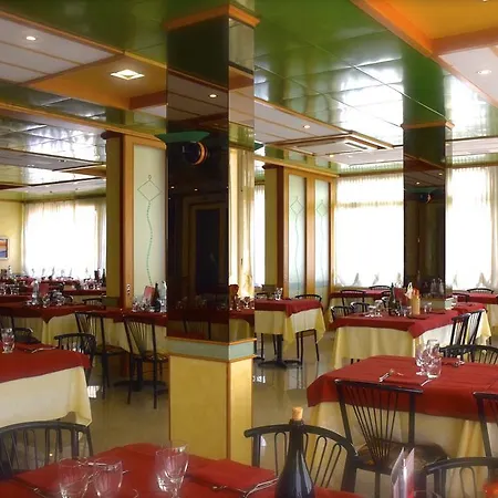 Hotel Antonella & Mael 3*